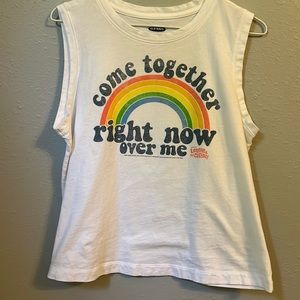 Old Navy Sleeveless Cropped Shirt